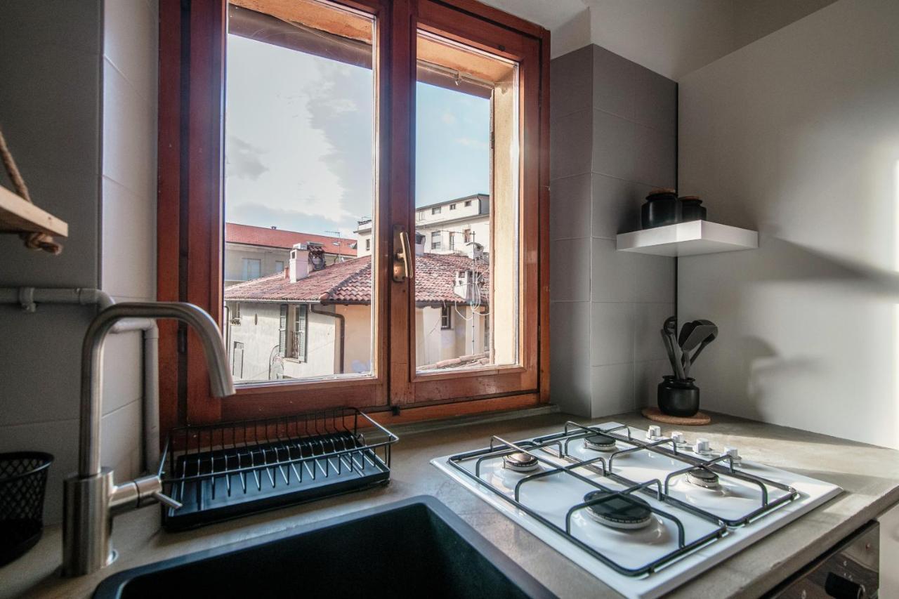 Apartment Piazza Roma By Quokka 360 - Historic Flat In The Centre Of Como Eksteriør bilde