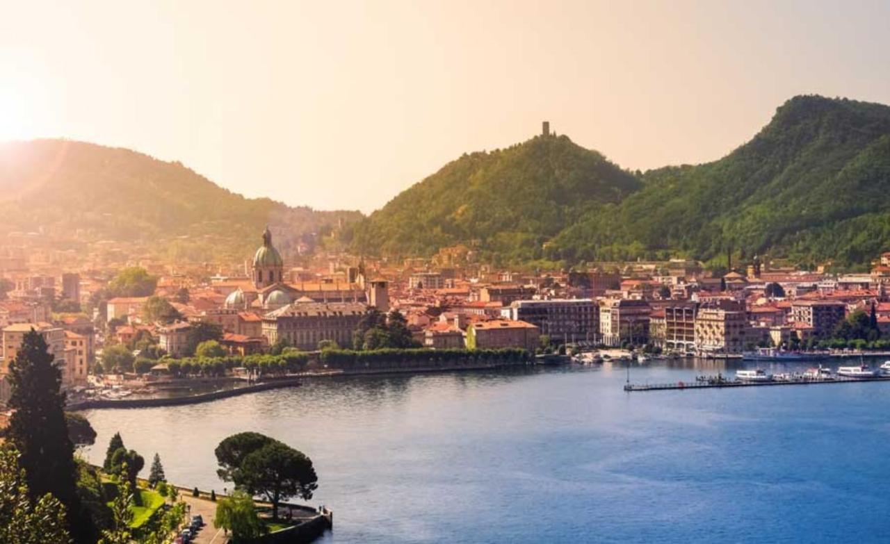 Apartment Piazza Roma By Quokka 360 - Historic Flat In The Centre Of Como Eksteriør bilde